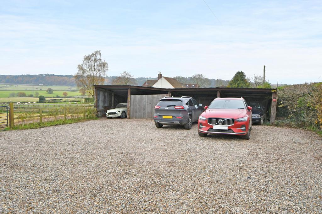 Open fronted garaging