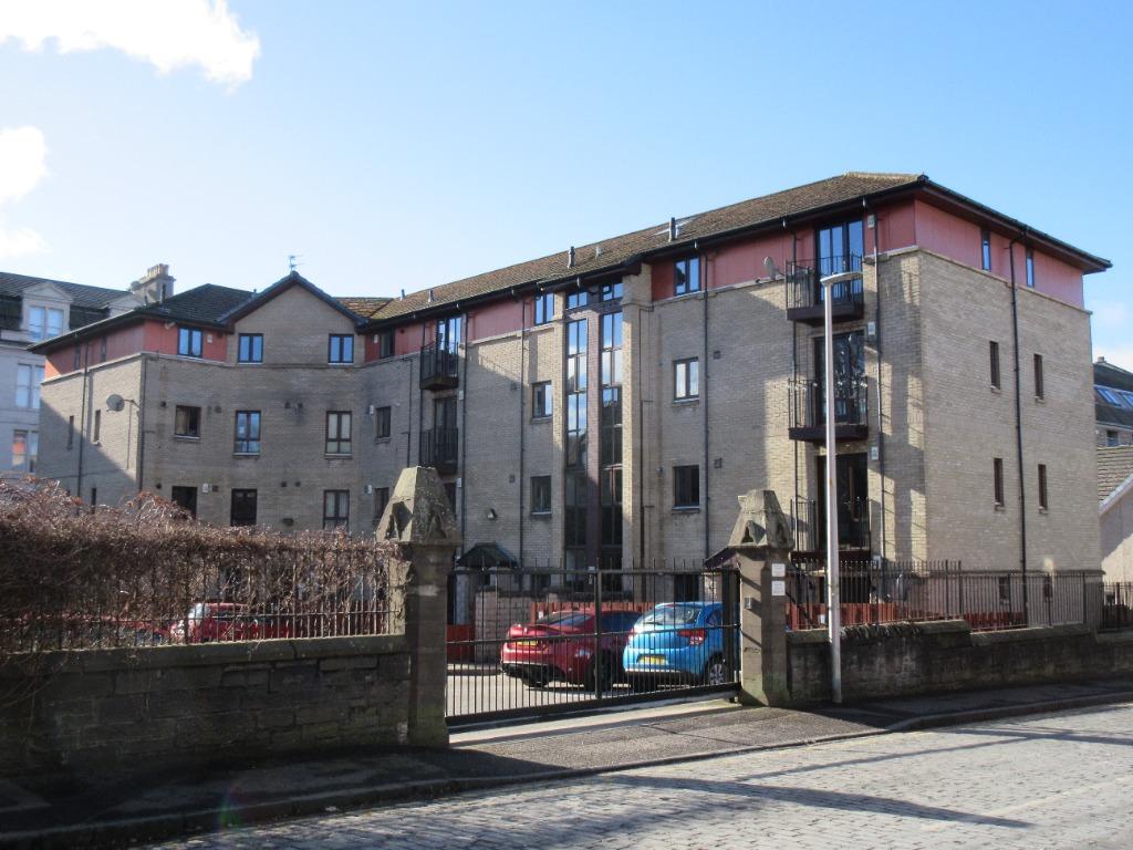 Baxter Park Terrace, Baxter Park, Dundee, DD4 2 bed flat to rent £800