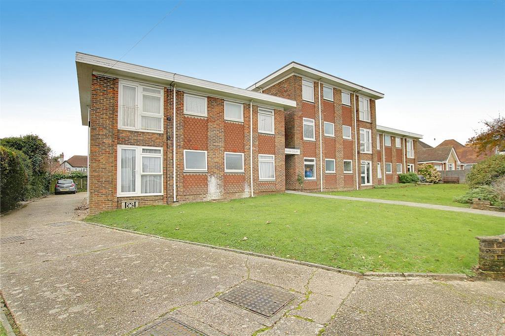 Wallace Avenue, Worthing, West Sussex, BN11 1 bed flat for sale £190,000