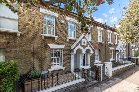 3 bedroom terraced house for sale, Eversleigh Road, Battersea, London, SW11