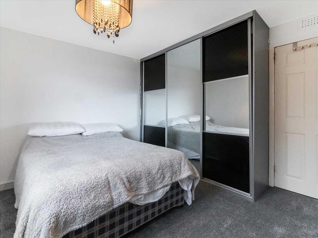 Bedroom One (2)
