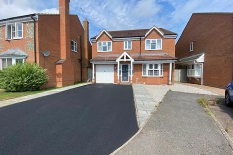 4 bedroom detached house for sale, Kestrel Way, AYLESBURY, HP19 0GH