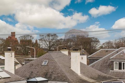 4 bedroom end of terrace house for sale, 14 Lady Jane Gardens, North Berwick, East Lothian, EH39 4ER