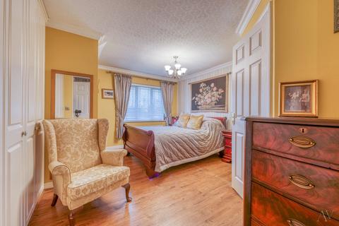 4 bedroom detached house for sale - Hammer Leys, Broadmeadows, DE55 3AX