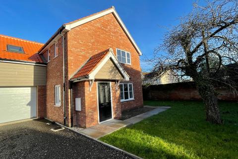 4 bedroom link detached house for sale, Dove Lane, Eye, IP23 7BA