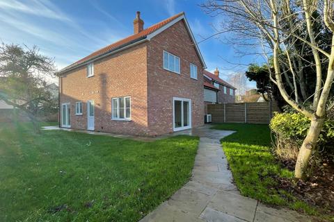 4 bedroom link detached house for sale, Dove Lane, Eye, IP23 7BA