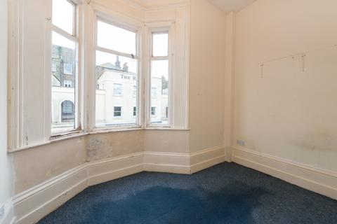 2 bedroom apartment for sale, Clifton Lawn, Ramsgate, CT11