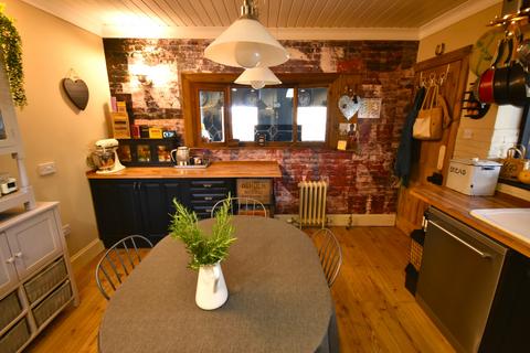 4 bedroom semi-detached house for sale - High Street, Cefn Mawr, LL14