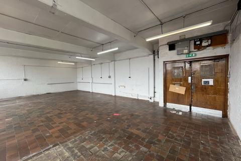 Industrial unit to rent, High Wycombe HP11
