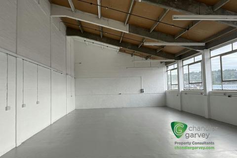 Industrial unit to rent, High Wycombe HP11