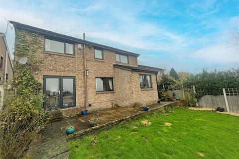 4 bedroom detached house for sale, Wendron Way, Idle, Bradford, BD10