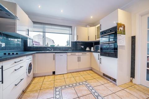 167 Blandford Road, Beckenham, BR3 4NG