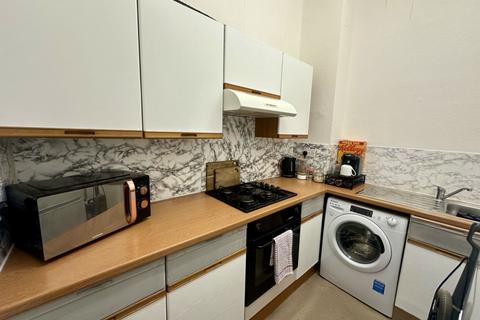 1 bedroom flat to rent, Cheriton Road, Folkestone, CT19