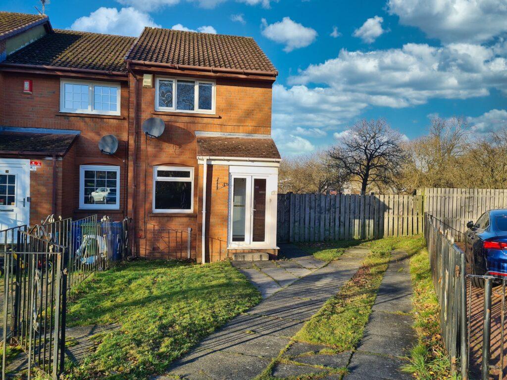 Redwood Drive Springburn G21 4EA 2 bed end of terrace house for sale