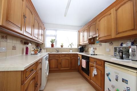 2 bedroom semi-detached house for sale, Galliard Road, London N9