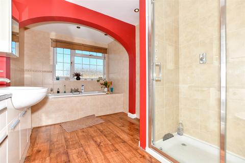 4 bedroom detached house for sale, St. Nicholas Road, Littlestone, New Romney, Kent