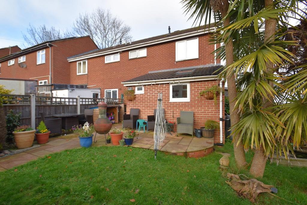 Cameron Close, Tiverton, Devon, EX16 3 bed semidetached house for sale