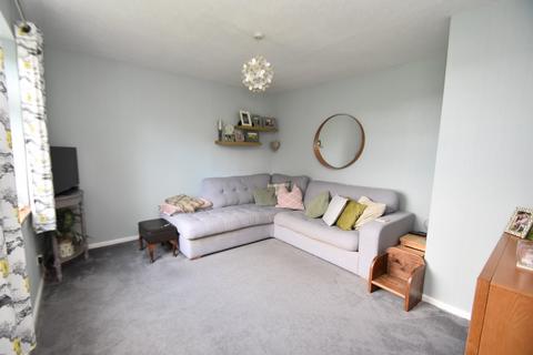 42 Cameron Close, Tiverton, EX16 5DB