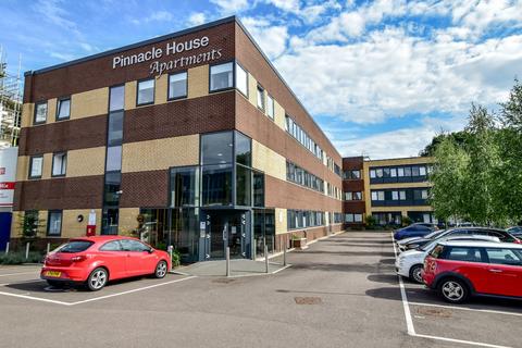 2 bedroom flat for sale, Pinnacle House, Home Park Mill Link, Kings Langley, Herts, WD4