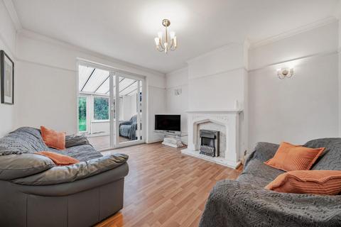 11 Hillview Road, Chislehurst, BR7 6DR