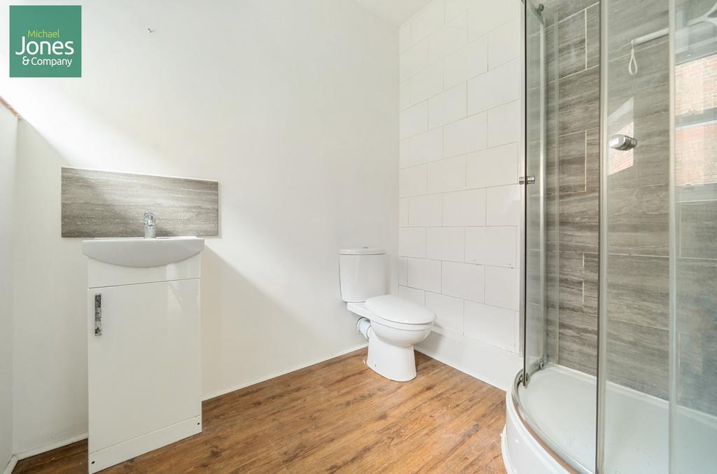En Suite Shower