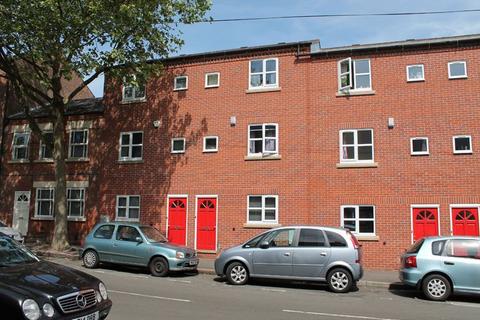 4 bedroom townhouse to rent, 158 North Sherwood Street, Nottingham, NG1 4EF