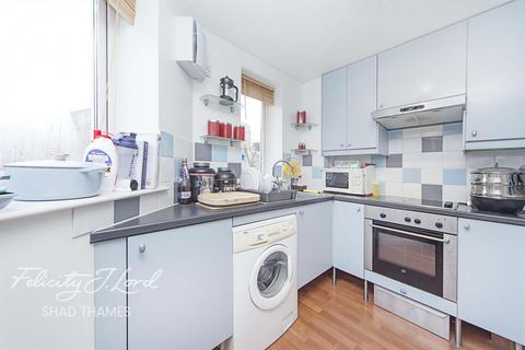 1 bedroom flat to rent, Garter Way, SE16