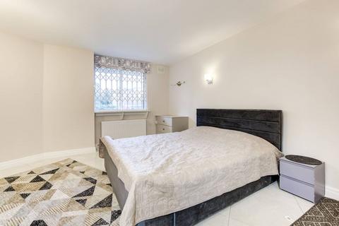 1 bedroom flat for sale, Alder Lodge, Fulham, London, SW6
