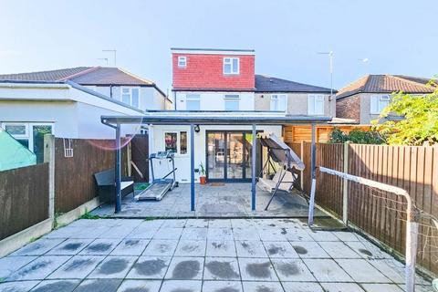 106 Hill Rise, Greenford, UB6 8PE