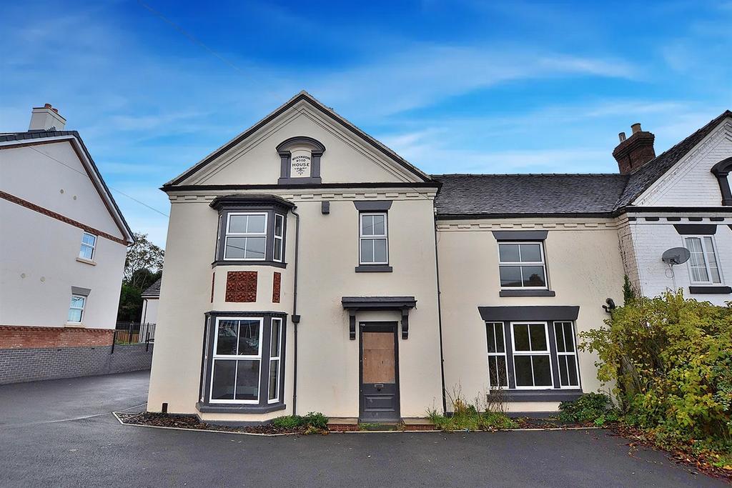 Wrockwardine Wood House, Wrockwardine Wood, Telford 4 bed semidetached