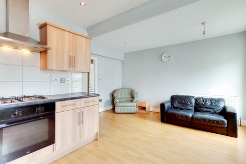 2 bedroom flat for sale - South Norwood, Se25
