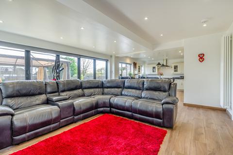 Hill View New Road, Chalfont St Giles, HP8 4AG