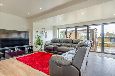 Hill View New Road, Chalfont St Giles, HP8 4AG