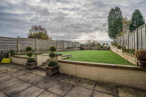4 bedroom semi-detached house for sale - Thirlmere, Macclesfield, Cheshire