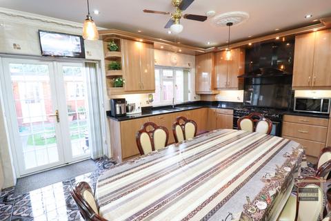 68 Hogarth Gardens, Hounslow, TW5 0QT