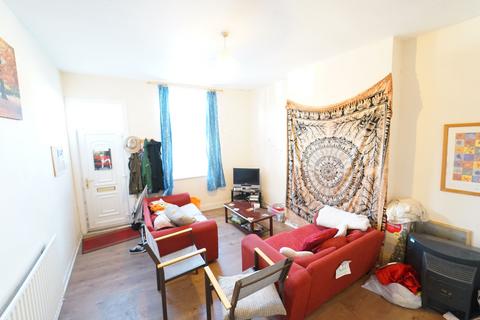77 Ilkeston Road, Lenton, Nottingham, NG7 3HA