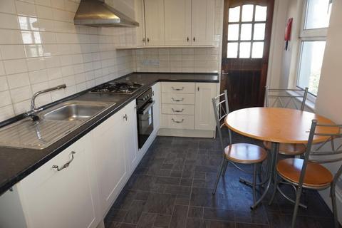 3 bedroom maisonette to rent, Fairlight Place, BRIGHTON BN2