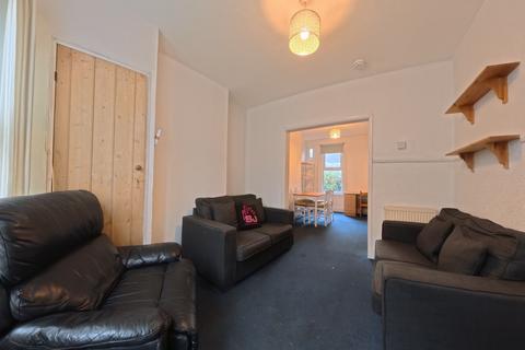 4 bedroom house to rent, Coronation Street, Brighton BN2
