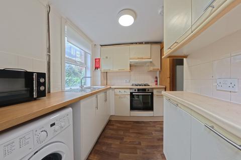 4 bedroom house to rent, Coronation Street, Brighton BN2