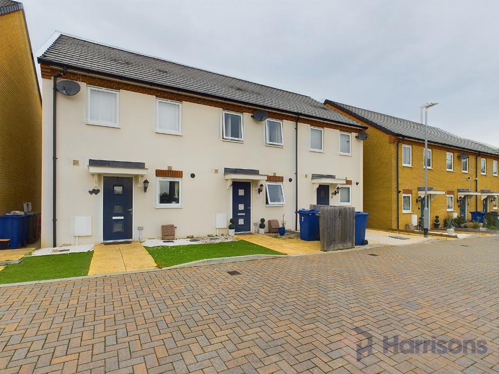 Bowater Close, Sittingbourne, Kent... 2 bed terraced house for sale £