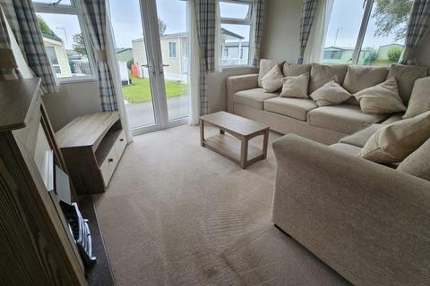 2 bedroom static caravan for sale - Trelay Holiday Park
