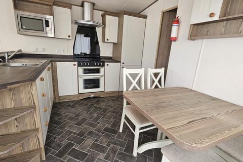 2 bedroom static caravan for sale - Trelay Holiday Park