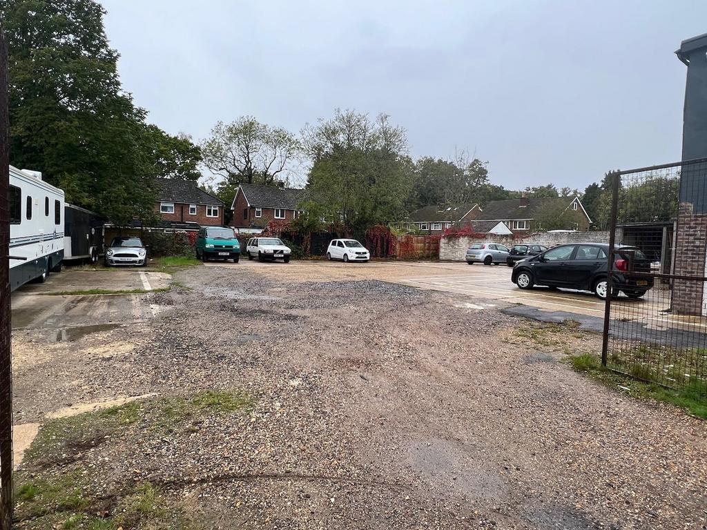 Unit A, 73 Common Road, Chandler's Ford, Eastleigh, SO53 1HE Storage to