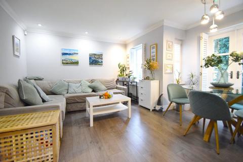 2 bedroom apartment for sale, Upton Park, Slough, Berkshire, SL1