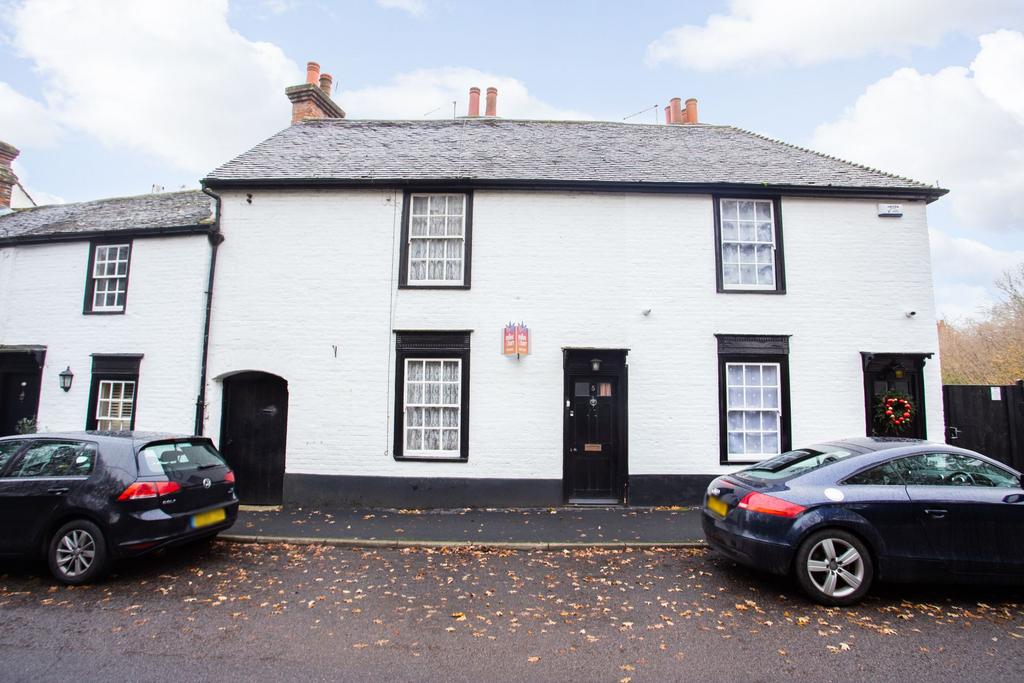 Upper Harbledown, Canterbury, CT2 3 bed terraced house for sale £300,000