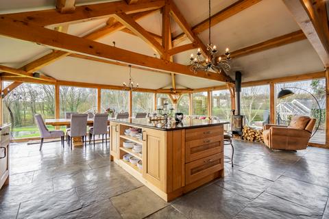 6 bedroom property with land for sale - Glancellyn, Nantgaredig