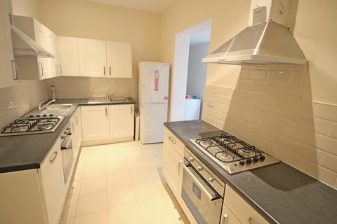 1 bedroom in a house share to rent - Hounslow, TW3