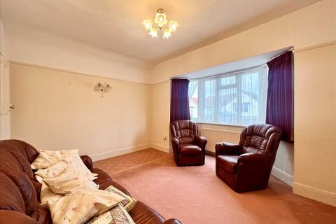 19 Adalia Crescent, Leigh-on-sea, SS9 3SN
