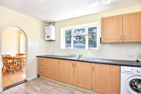 4 bedroom terraced house to rent, Cedar Way, Guildford, Surrey, GU1