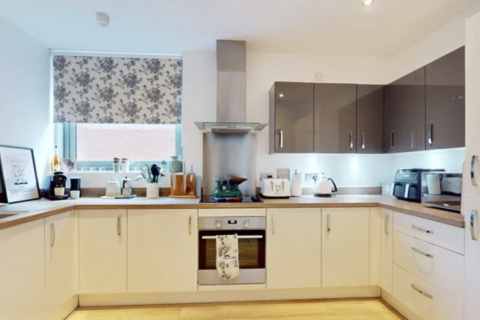 2 bedroom flat for sale - Maxey Road, London SE18